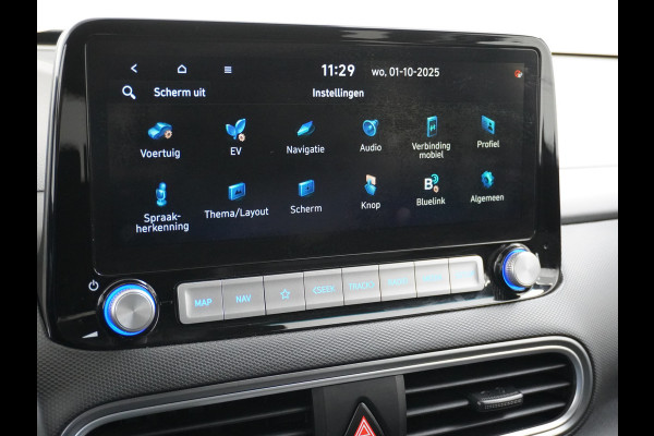 Hyundai KONA ELECTRIC EV Premium 64kWh Leer HUD Warmtepomp Adap.Cruise Apple Carplay Android Auto Navi Ecc Krell®-Hifi Audio Stoel-Stuurverwarming Stoelventilatie Blind-Spot Assistance Lane Assist 1e Eigenaar Origineel Nederlandse Auto
