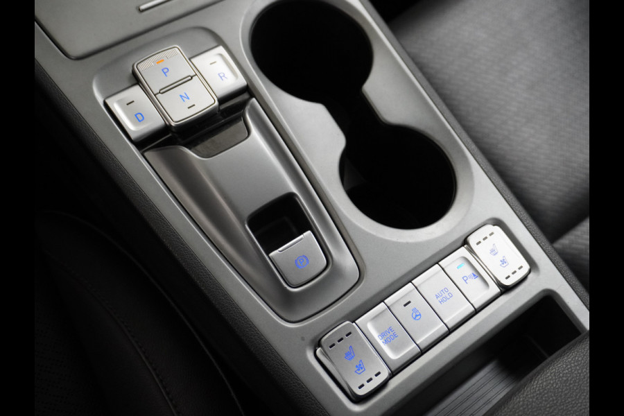 Hyundai KONA ELECTRIC EV Premium 64kWh Leer HUD Warmtepomp Adap.Cruise Apple Carplay Android Auto Navi Ecc Krell®-Hifi Audio Stoel-Stuurverwarming Stoelventilatie Blind-Spot Assistance Lane Assist 1e Eigenaar Origineel Nederlandse Auto
