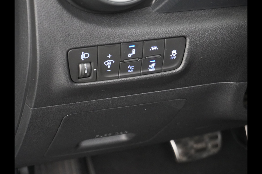 Hyundai KONA ELECTRIC EV Premium 64kWh Leer HUD Warmtepomp Adap.Cruise Apple Carplay Android Auto Navi Ecc Krell®-Hifi Audio Stoel-Stuurverwarming Stoelventilatie Blind-Spot Assistance Lane Assist 1e Eigenaar Origineel Nederlandse Auto