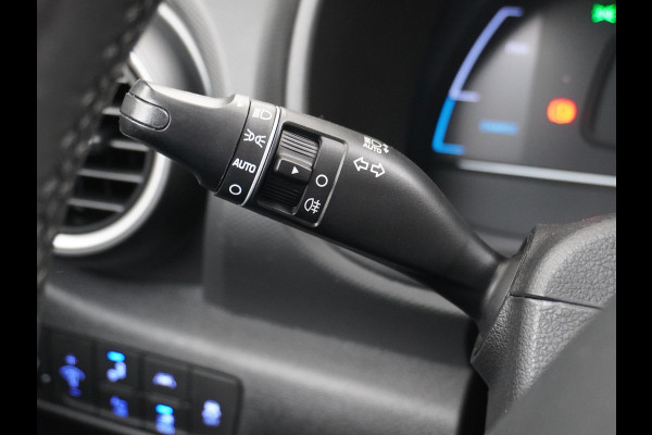 Hyundai KONA ELECTRIC EV Premium 64kWh Leer HUD Warmtepomp Adap.Cruise Apple Carplay Android Auto Navi Ecc Krell®-Hifi Audio Stoel-Stuurverwarming Stoelventilatie Blind-Spot Assistance Lane Assist 1e Eigenaar Origineel Nederlandse Auto