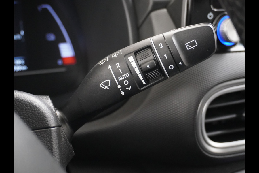 Hyundai KONA ELECTRIC EV Premium 64kWh Leer HUD Warmtepomp Adap.Cruise Apple Carplay Android Auto Navi Ecc Krell®-Hifi Audio Stoel-Stuurverwarming Stoelventilatie Blind-Spot Assistance Lane Assist 1e Eigenaar Origineel Nederlandse Auto