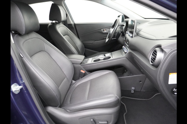Hyundai KONA ELECTRIC EV Premium 64kWh Leer HUD Warmtepomp Adap.Cruise Apple Carplay Android Auto Navi Ecc Krell®-Hifi Audio Stoel-Stuurverwarming Stoelventilatie Blind-Spot Assistance Lane Assist 1e Eigenaar Origineel Nederlandse Auto