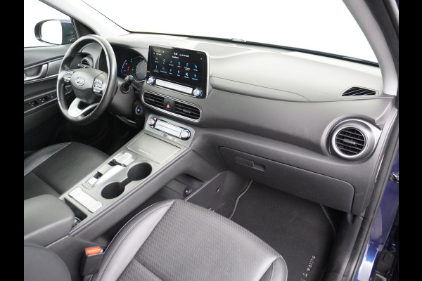 Hyundai KONA ELECTRIC EV Premium 64kWh Leer HUD Warmtepomp Adap.Cruise Apple Carplay Android Auto Navi Ecc Krell®-Hifi Audio Stoel-Stuurverwarming Stoelventilatie Blind-Spot Assistance Lane Assist 1e Eigenaar Origineel Nederlandse Auto
