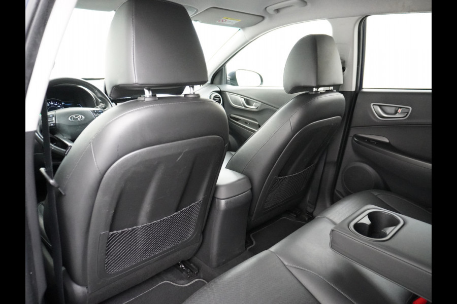 Hyundai KONA ELECTRIC EV Premium 64kWh Leer HUD Warmtepomp Adap.Cruise Apple Carplay Android Auto Navi Ecc Krell®-Hifi Audio Stoel-Stuurverwarming Stoelventilatie Blind-Spot Assistance Lane Assist 1e Eigenaar Origineel Nederlandse Auto