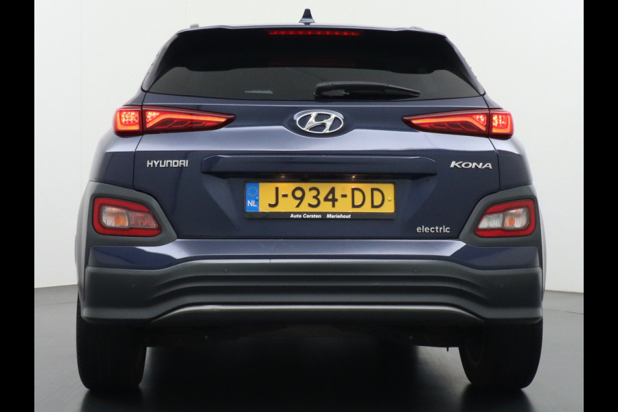 Hyundai KONA ELECTRIC EV Premium 64kWh Leer HUD Warmtepomp Adap.Cruise Apple Carplay Android Auto Navi Ecc Krell®-Hifi Audio Stoel-Stuurverwarming Stoelventilatie Blind-Spot Assistance Lane Assist 1e Eigenaar Origineel Nederlandse Auto