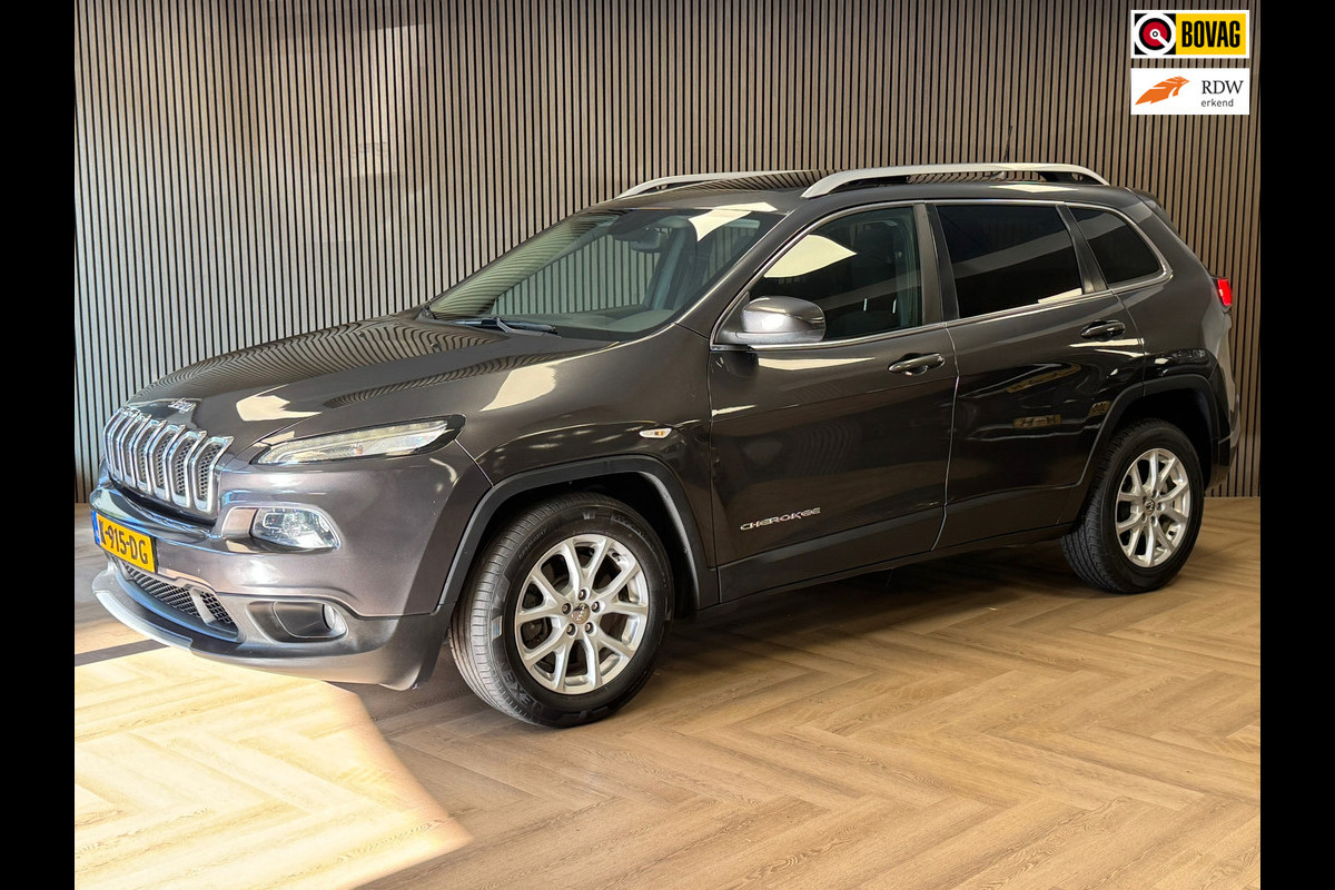 Jeep Cherokee Latitude AUT PANORAMADAK AIRCO CAMERA BLUETOOTH CRUISE CONTROL Jeep Cherokee Latitude AUT PANORAMADAK AIRCO CAMERA BLUETOOTH CRUISE CONTROL