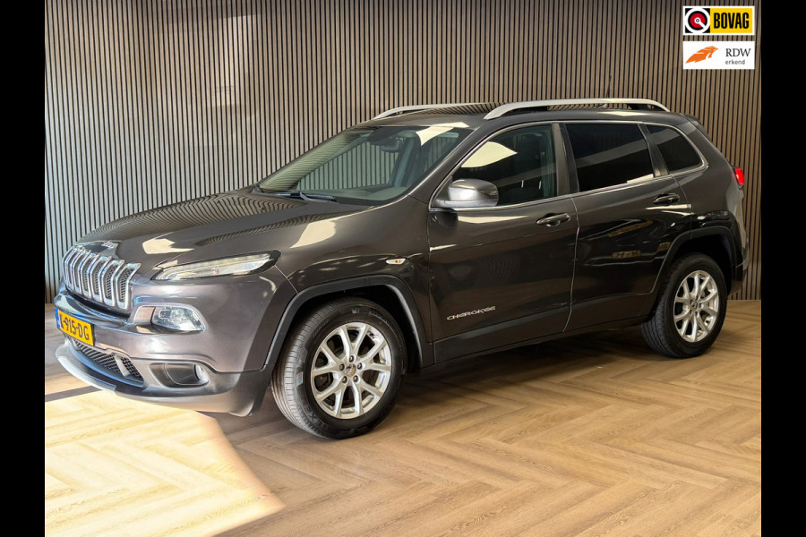 Jeep Cherokee Latitude AUT PANORAMADAK AIRCO CAMERA BLUETOOTH CRUISE CONTROL Jeep Cherokee Latitude AUT PANORAMADAK AIRCO CAMERA BLUETOOTH CRUISE CONTROL