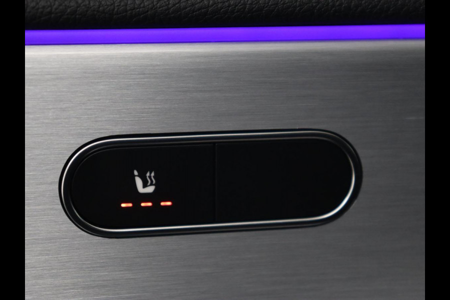 Mercedes-Benz A-Klasse 200 AMG | Panoramadak | Trekhaak | Carplay | Adaptive cruise | Stoelverwarming | Camera | Leder/Alcantara | Navigatie | Full LED | Sfeerverlichting | Park Assist Mercedes-Benz A-Klasse 200 AMG | Panoramadak | Trekhaak | Carplay | Adaptive cruise | Stoelverwarming | Camera | Leder/Alcantara | Navigatie | Full LED | Sfeerverlichting | Park Assist