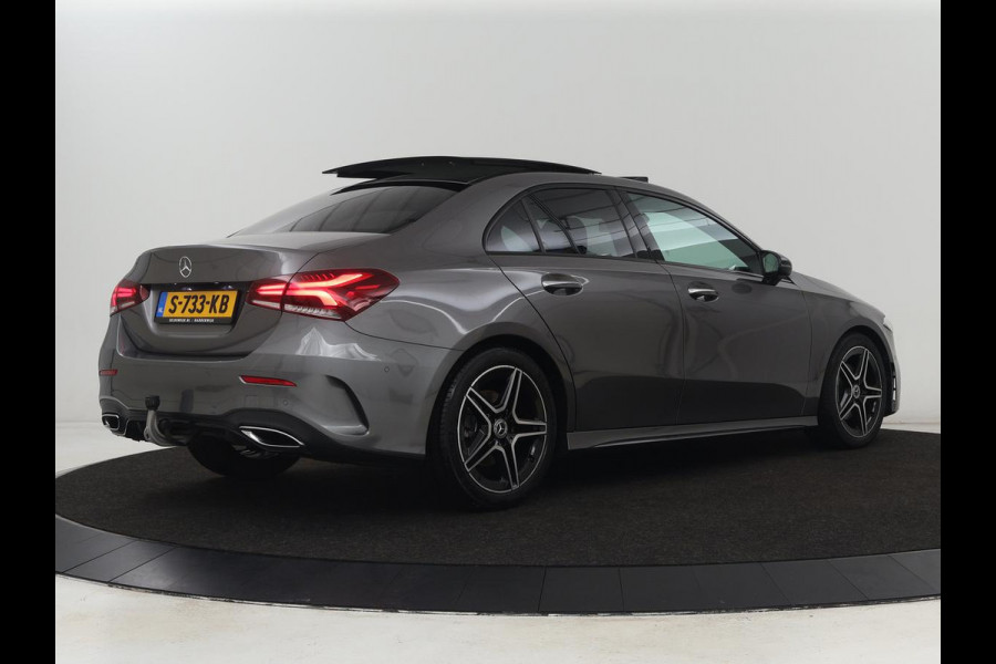 Mercedes-Benz A-Klasse 200 AMG | Panoramadak | Trekhaak | Carplay | Adaptive cruise | Stoelverwarming | Camera | Leder/Alcantara | Navigatie | Full LED | Sfeerverlichting | Park Assist Mercedes-Benz A-Klasse 200 AMG | Panoramadak | Trekhaak | Carplay | Adaptive cruise | Stoelverwarming | Camera | Leder/Alcantara | Navigatie | Full LED | Sfeerverlichting | Park Assist