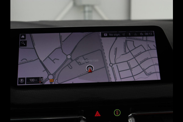 BMW 1-serie 116d High Executive | Sport Line | Leder | Stoelverwarming | Carplay | Sportstoelen | Navigatie | Parkeerhulp | Live Cockpit | Climate control | Full LED | Cruise control