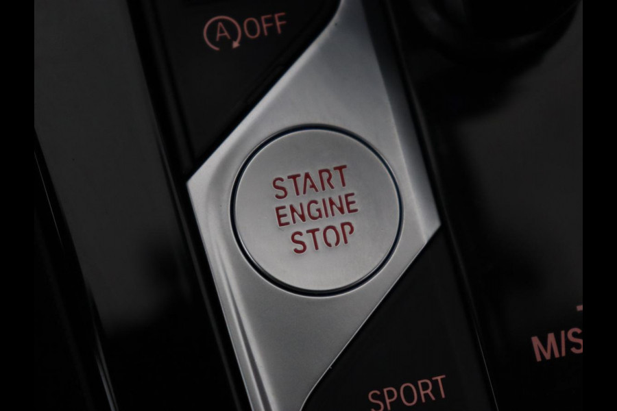 BMW 1-serie 116d High Executive | Sport Line | Leder | Stoelverwarming | Carplay | Sportstoelen | Navigatie | Parkeerhulp | Live Cockpit | Climate control | Full LED | Cruise control