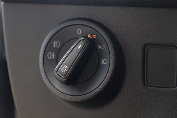 Seat Ateca 1.5 TSI FR / PANODAK / KEYLESS / ACC / CAMERA / CARPLAY