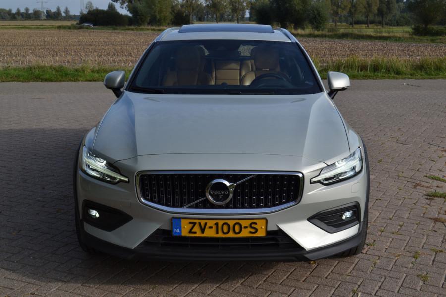 Volvo V60 Cross Country 2.0 T5 AWD Pro Polestar Engineered NW STAAT