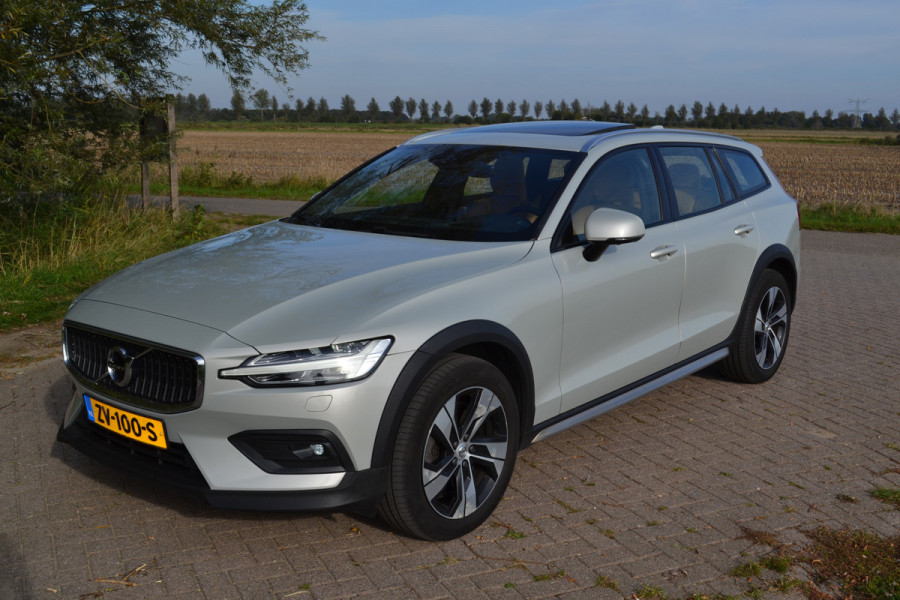 Volvo V60 Cross Country 2.0 T5 AWD Pro Polestar Engineered NW STAAT