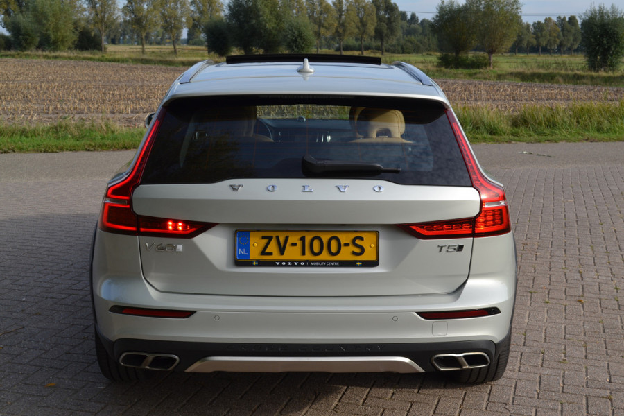 Volvo V60 Cross Country 2.0 T5 AWD Pro Polestar Engineered NW STAAT