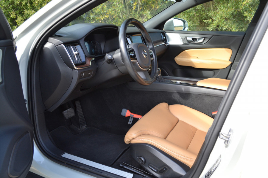 Volvo V60 Cross Country 2.0 T5 AWD Pro Polestar Engineered NW STAAT