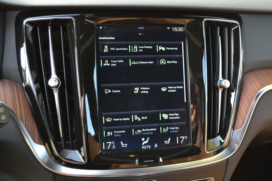 Volvo V60 Cross Country 2.0 T5 AWD Pro Polestar Engineered NW STAAT