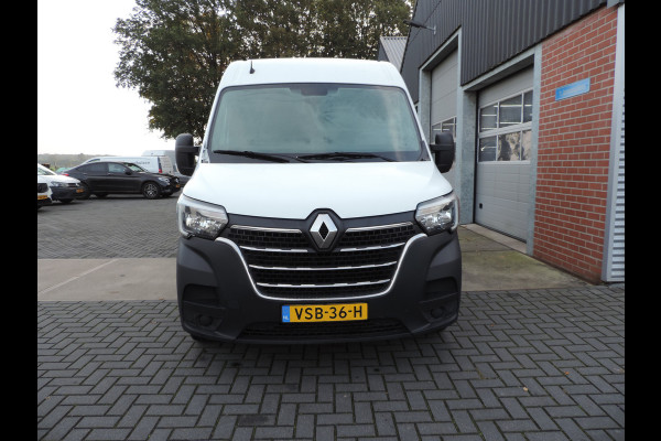 Renault Master T33 2.3 dCi 150 L2H2 Energy Renault Master T33 2.3 dCi 150 L2H2 Energy