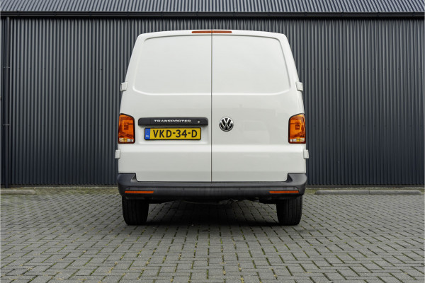 Volkswagen Transporter T6.1 2.0 TDI | L2H1 | Automaat | CarPlay | Navigatie | Cruise | Airco | PDC | Euro 6 Volkswagen Transporter T6.1 2.0 TDI | L2H1 | Automaat | CarPlay | Navigatie | Cruise | Airco | PDC | Euro 6