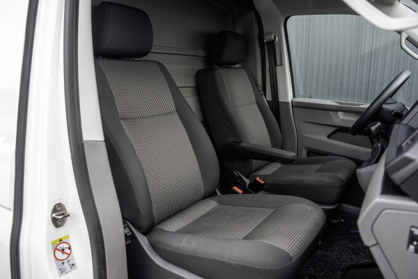 Volkswagen Transporter T6.1 2.0 TDI | L2H1 | Automaat | CarPlay | Navigatie | Cruise | Airco | PDC | Euro 6 Volkswagen Transporter T6.1 2.0 TDI | L2H1 | Automaat | CarPlay | Navigatie | Cruise | Airco | PDC | Euro 6