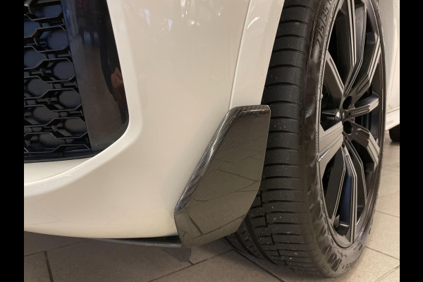 BMW X5 XDrive45e High Executive M PAKKET M PERFORMANCE CARBON AIRCO NAVI CRUISE BT STOELVERW LUCHTV 22INCH CAMERA NIEUWSTAAT