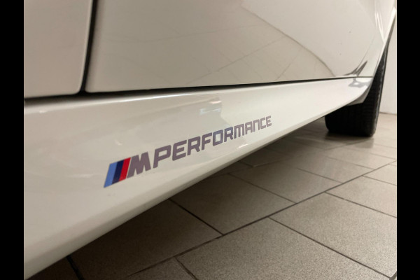 BMW X5 XDrive45e High Executive M PAKKET M PERFORMANCE CARBON AIRCO NAVI CRUISE BT STOELVERW LUCHTV 22INCH CAMERA NIEUWSTAAT