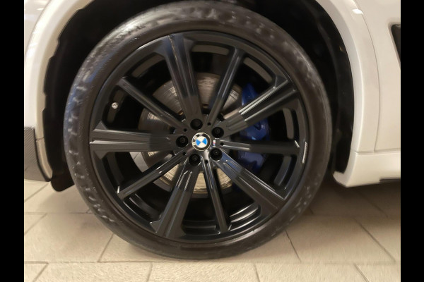 BMW X5 XDrive45e High Executive M PAKKET M PERFORMANCE CARBON AIRCO NAVI CRUISE BT STOELVERW LUCHTV 22INCH CAMERA NIEUWSTAAT