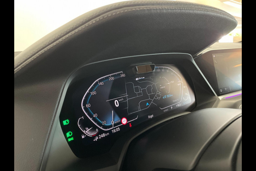 BMW X5 XDrive45e High Executive M PAKKET M PERFORMANCE CARBON AIRCO NAVI CRUISE BT STOELVERW LUCHTV 22INCH CAMERA NIEUWSTAAT