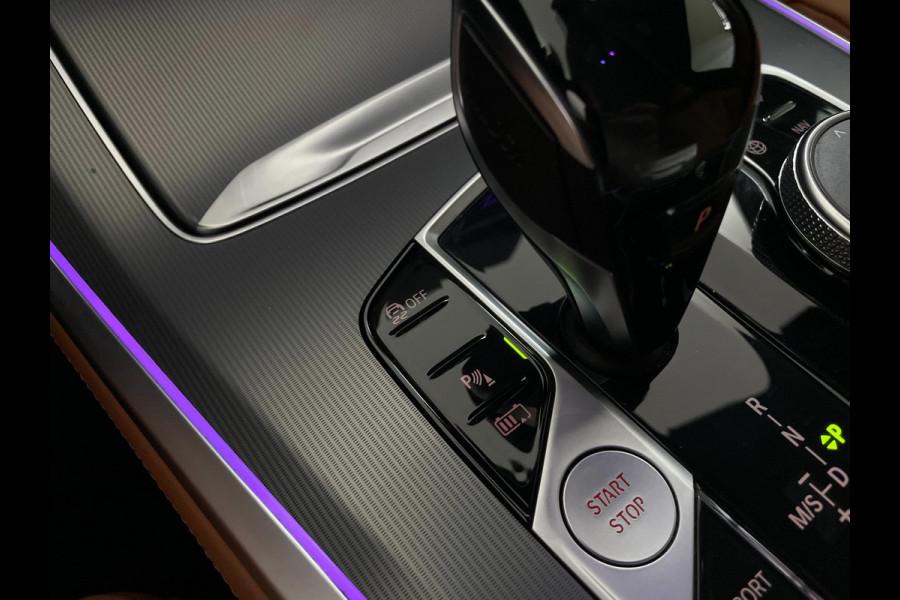 BMW X5 XDrive45e High Executive M PAKKET M PERFORMANCE CARBON AIRCO NAVI CRUISE BT STOELVERW LUCHTV 22INCH CAMERA NIEUWSTAAT