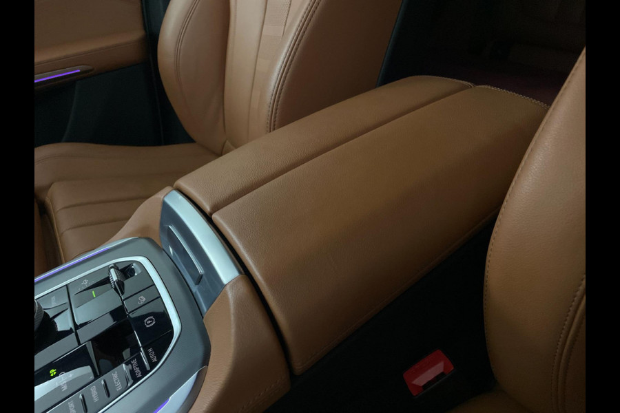 BMW X5 XDrive45e High Executive M PAKKET M PERFORMANCE CARBON AIRCO NAVI CRUISE BT STOELVERW LUCHTV 22INCH CAMERA NIEUWSTAAT