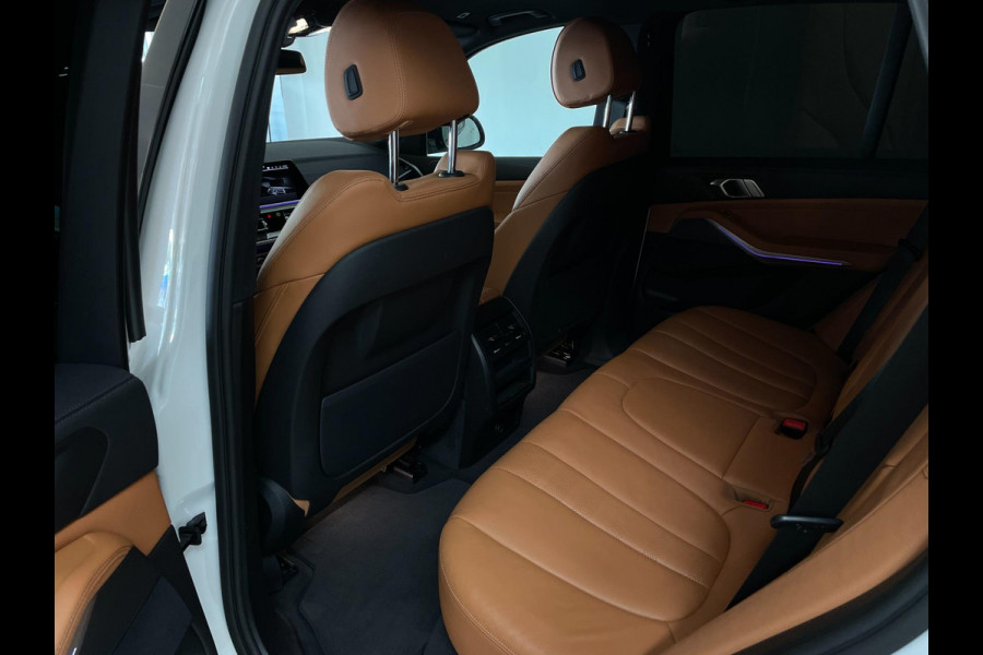 BMW X5 XDrive45e High Executive M PAKKET M PERFORMANCE CARBON AIRCO NAVI CRUISE BT STOELVERW LUCHTV 22INCH CAMERA NIEUWSTAAT