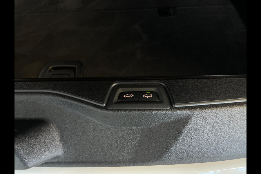 BMW X5 XDrive45e High Executive M PAKKET M PERFORMANCE CARBON AIRCO NAVI CRUISE BT STOELVERW LUCHTV 22INCH CAMERA NIEUWSTAAT