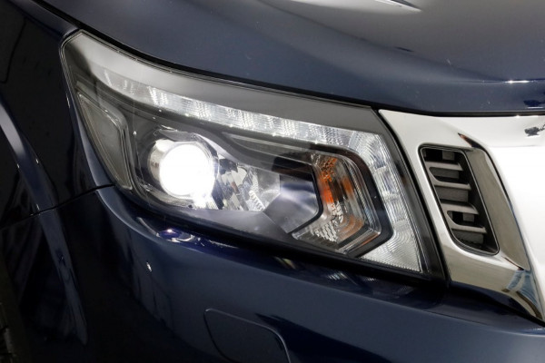 Nissan Navara 2.3 dCi 190pk Automaat Tekna 4x4 + Sperdiff. Trekhaak 3500kg 09-2020 Nissan Navara 2.3 dCi 190pk Automaat Tekna 4x4 + Sperdiff. Trekhaak 3500kg 09-2020