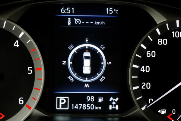 Nissan Navara 2.3 dCi 190pk Automaat Tekna 4x4 + Sperdiff. Trekhaak 3500kg 09-2020 Nissan Navara 2.3 dCi 190pk Automaat Tekna 4x4 + Sperdiff. Trekhaak 3500kg 09-2020