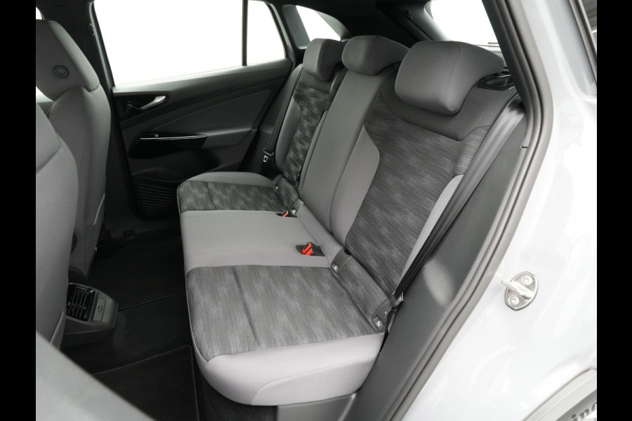 Volkswagen ID.4 Pure 52 kWh Navigatie Pdc Stoelverwarming Acc 260 Volkswagen ID.4 Pure 52 kWh Navigatie Pdc Stoelverwarming Acc 260