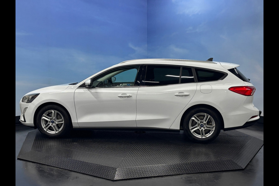 Ford FOCUS Wagon 1.0 EcoBoost Trend Edition Business Airco| PDC | Navi | Cruise | Camera | Trekhaak Ford FOCUS Wagon 1.0 EcoBoost Trend Edition Business Airco| PDC | Navi | Cruise | Camera | Trekhaak