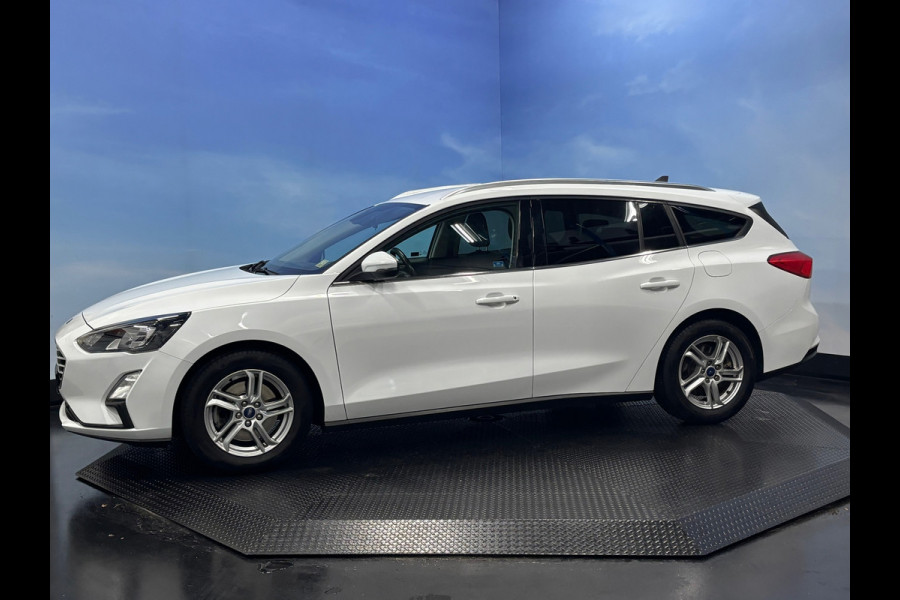 Ford FOCUS Wagon 1.0 EcoBoost Trend Edition Business Airco| PDC | Navi | Cruise | Camera | Trekhaak Ford FOCUS Wagon 1.0 EcoBoost Trend Edition Business Airco| PDC | Navi | Cruise | Camera | Trekhaak