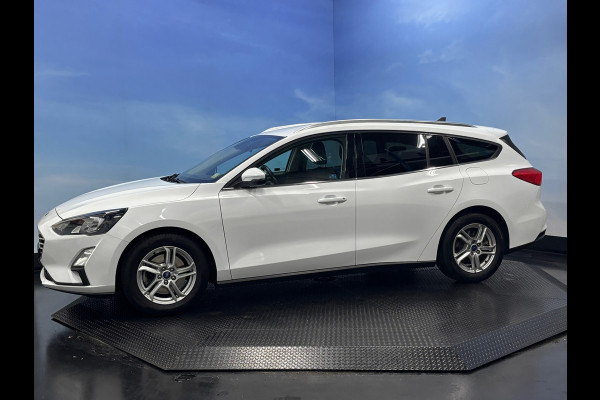 Ford FOCUS Wagon 1.0 EcoBoost Trend Edition Business Airco| PDC | Navi | Cruise | Camera | Trekhaak Ford FOCUS Wagon 1.0 EcoBoost Trend Edition Business Airco| PDC | Navi | Cruise | Camera | Trekhaak