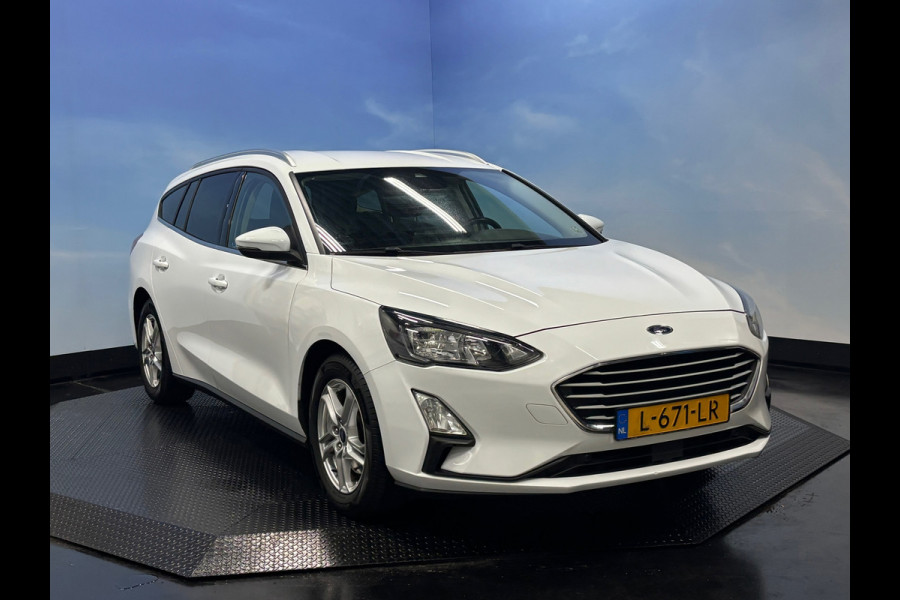 Ford FOCUS Wagon 1.0 EcoBoost Trend Edition Business Airco| PDC | Navi | Cruise | Camera | Trekhaak Ford FOCUS Wagon 1.0 EcoBoost Trend Edition Business Airco| PDC | Navi | Cruise | Camera | Trekhaak