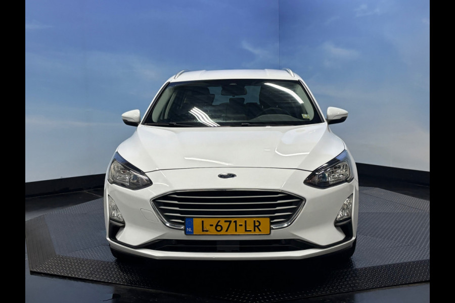 Ford FOCUS Wagon 1.0 EcoBoost Trend Edition Business Airco| PDC | Navi | Cruise | Camera | Trekhaak Ford FOCUS Wagon 1.0 EcoBoost Trend Edition Business Airco| PDC | Navi | Cruise | Camera | Trekhaak