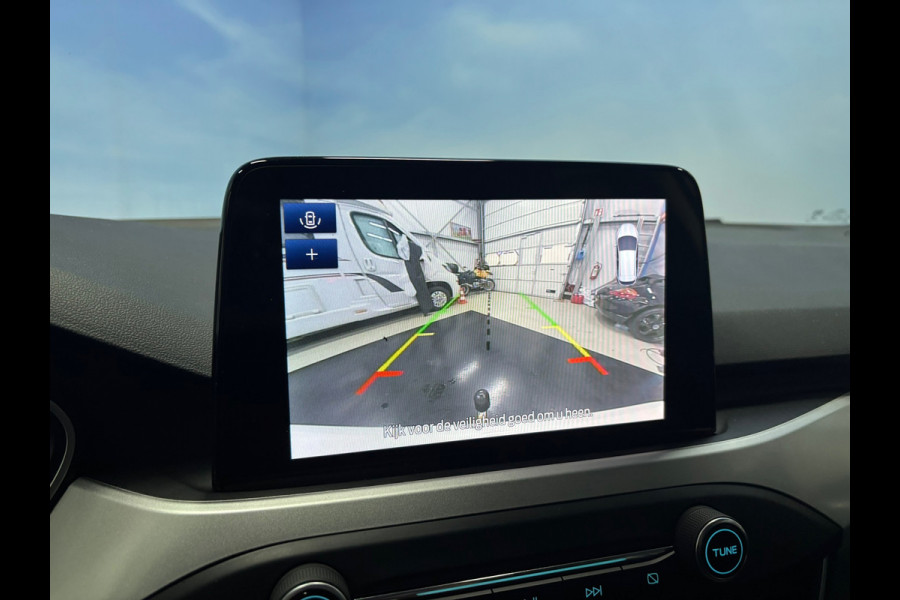 Ford FOCUS Wagon 1.0 EcoBoost Trend Edition Business Airco| PDC | Navi | Cruise | Camera | Trekhaak Ford FOCUS Wagon 1.0 EcoBoost Trend Edition Business Airco| PDC | Navi | Cruise | Camera | Trekhaak