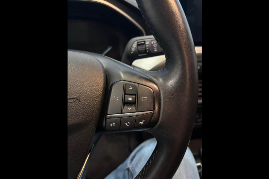 Ford FOCUS Wagon 1.0 EcoBoost Trend Edition Business Airco| PDC | Navi | Cruise | Camera | Trekhaak Ford FOCUS Wagon 1.0 EcoBoost Trend Edition Business Airco| PDC | Navi | Cruise | Camera | Trekhaak