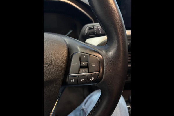 Ford FOCUS Wagon 1.0 EcoBoost Trend Edition Business Airco| PDC | Navi | Cruise | Camera | Trekhaak Ford FOCUS Wagon 1.0 EcoBoost Trend Edition Business Airco| PDC | Navi | Cruise | Camera | Trekhaak