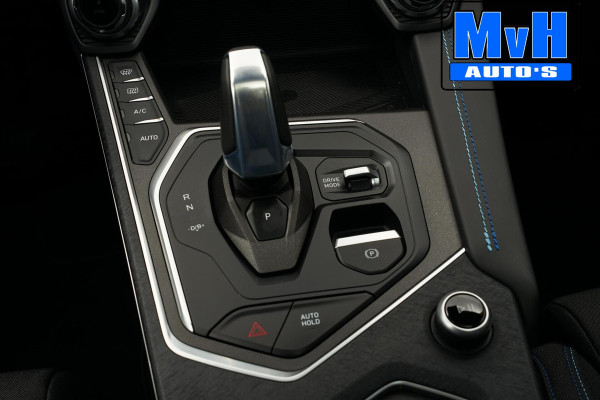 Lynk & Co 01 1.5 Hybride|FULL BLACK|LEER|PANO|360°CAM|NAP