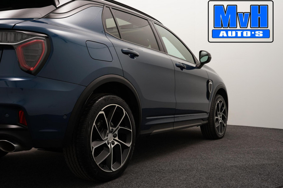 Lynk & Co 01 1.5 Hybride|FULL BLACK|LEER|PANO|360°CAM|NAP