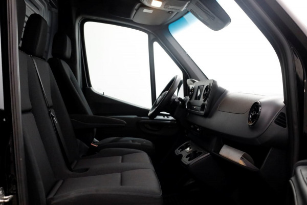 Mercedes-Benz Sprinter 316 CDI 163pk RWD L1H1 7G Automaat Koelwagen Trekhaak/LED/Camera 04-2021 Mercedes-Benz Sprinter 316 CDI 163pk RWD L1H1 7G Automaat Koelwagen Trekhaak/LED/Camera 04-2021