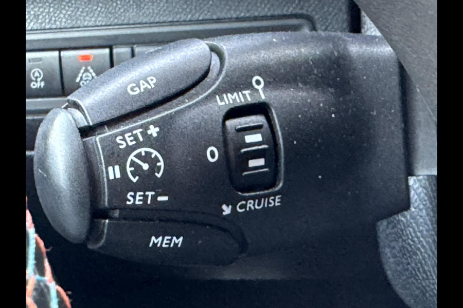 Peugeot 308 SW 1.2 PureTech Tech Edition Led Verlichting Climate control Apple carplay Cruise control Navigatie
