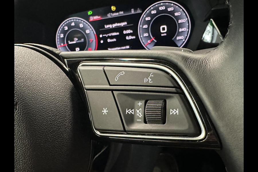 Audi A3 Sportback 35 TFSI S edition S-line Full-led Navigatie CruiseControl 18LMV Audi A3 Sportback 35 TFSI S edition S-line Full-led Navigatie CruiseControl 18LMV