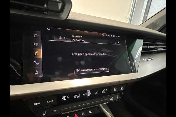 Audi A3 Sportback 35 TFSI S edition S-line Full-led Navigatie CruiseControl 18LMV Audi A3 Sportback 35 TFSI S edition S-line Full-led Navigatie CruiseControl 18LMV