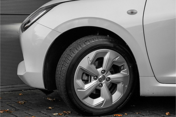 Suzuki Swift 1.2 Style Smart Hybrid Automaat ACC Camera Stoelverw